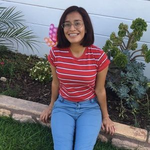 Meet your Posher, Valeria